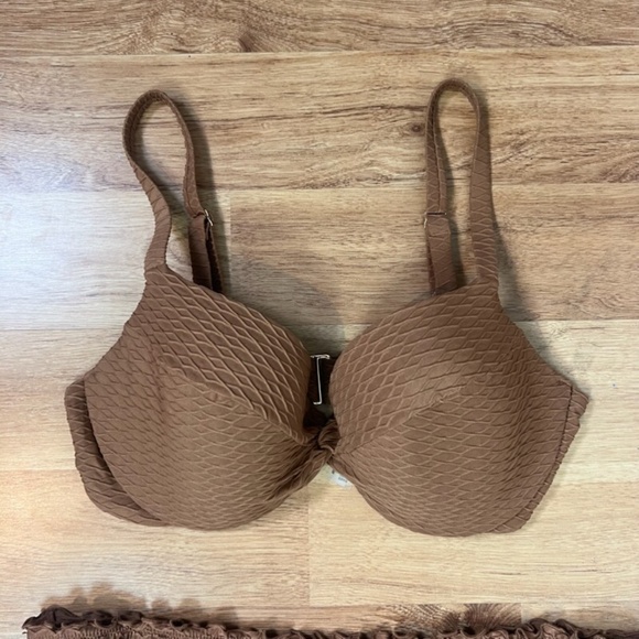 Victoria’s Secret Swim Light Brown Textured Cheeky Two Piece Swim Suit Set Beach - Picture 4 of 9